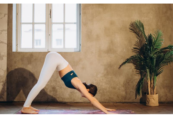 20 posturas de yoga para desarrollar fortaleza física y espiritual.